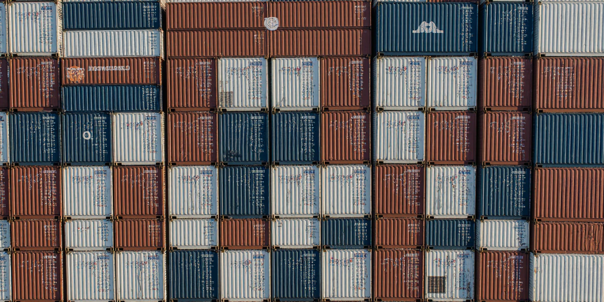 Ghidul complet pentru dimensiunile containerelor maritime: expertiza de la GLOBAL AF LOGISTICS